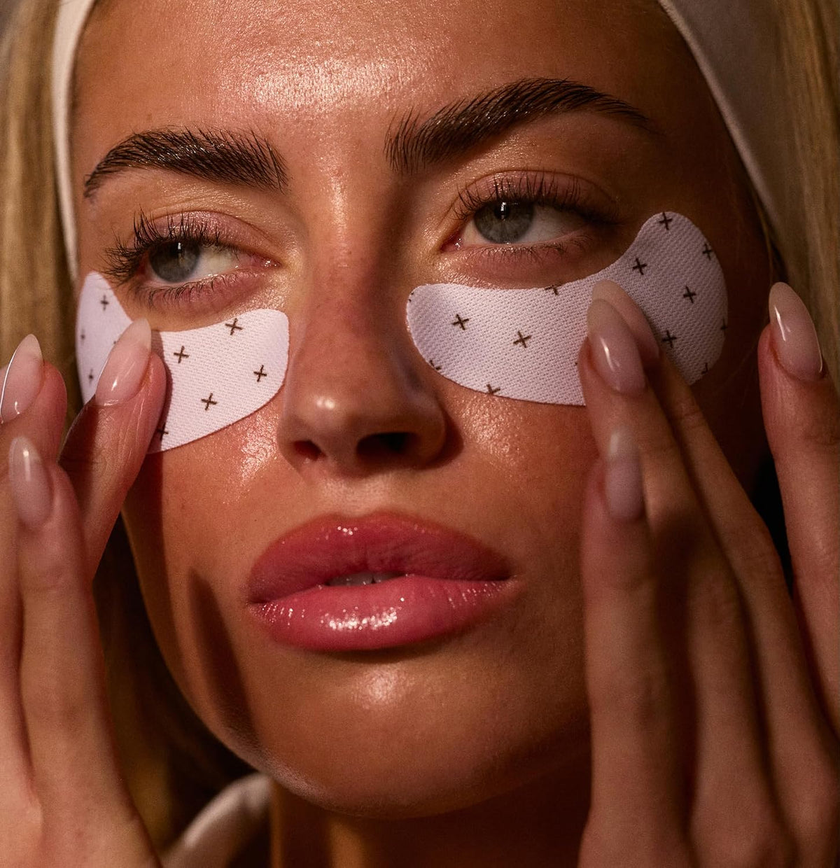 + Lux Unfiltered - Iced Latte Cooling Under Eye Patches - Eye Masks