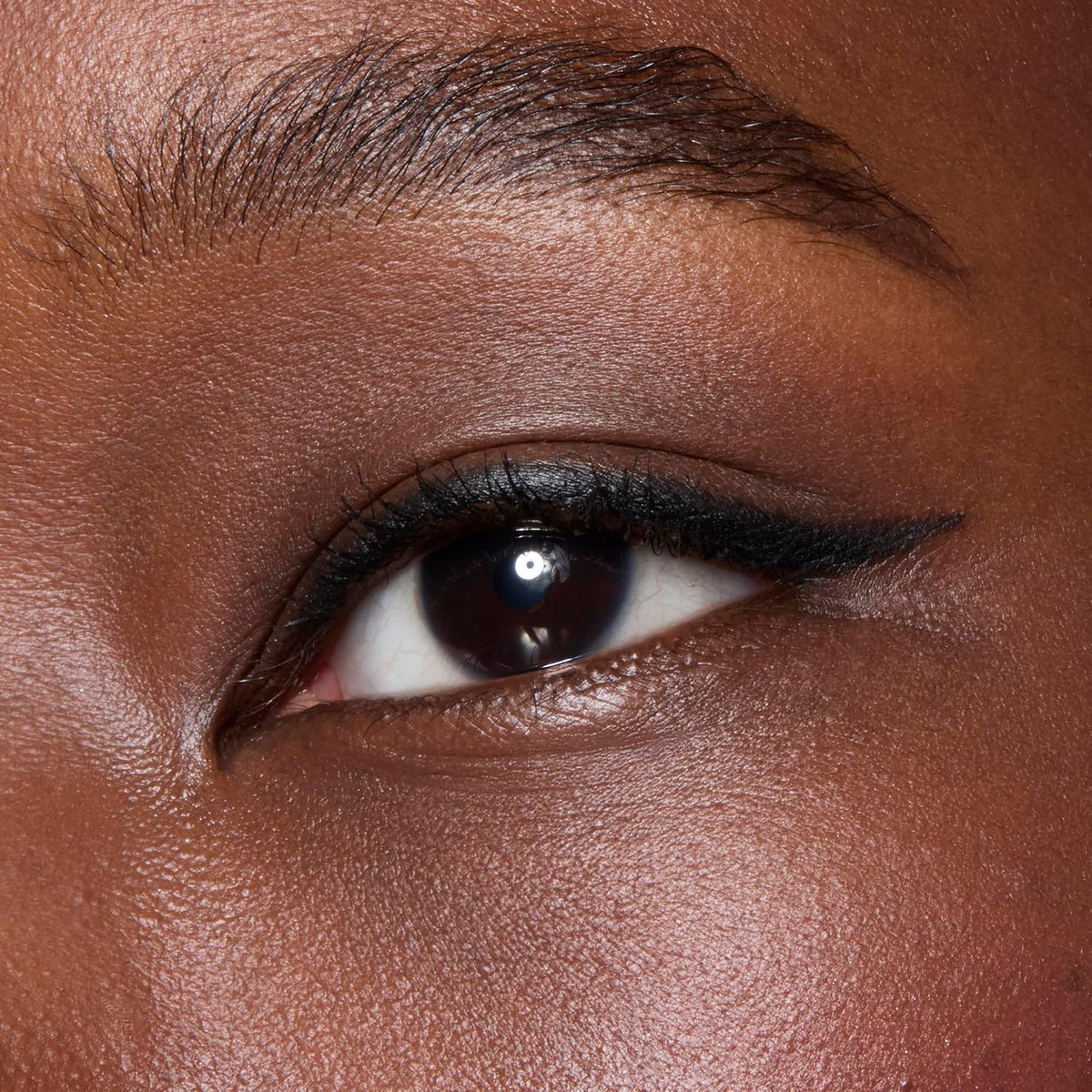 e.l.f. No Budge Retractable Eyeliner, Creamy, Ultra-Pigmented & Waterproof, Creates Bold & Defined Lines, Vegan & Cruelt