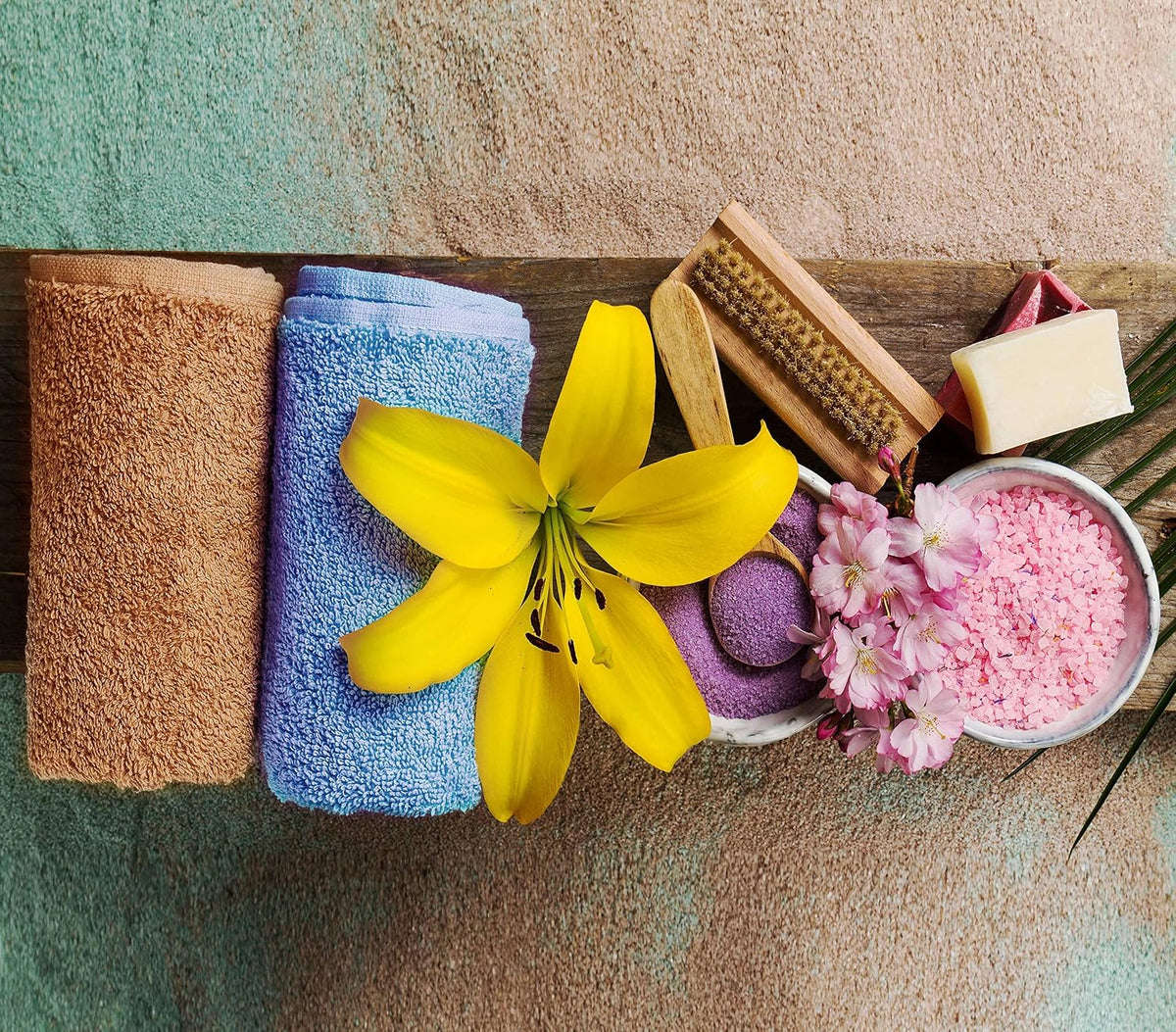 Towel and Linen Mart 100% Cotton - 24 Pack Wash Cloth Set - Flannel Face Cloths, Highly Absorbent and Soft Feel Fingerti